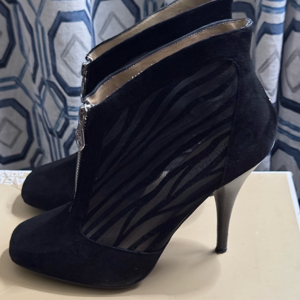 Michael Michael Kors Women's Fulton Bootie “Zebra” print  Mesh
